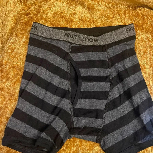 Boys Fruit of the Loom boxer briefs 4 Pk - Picture 7 of 10